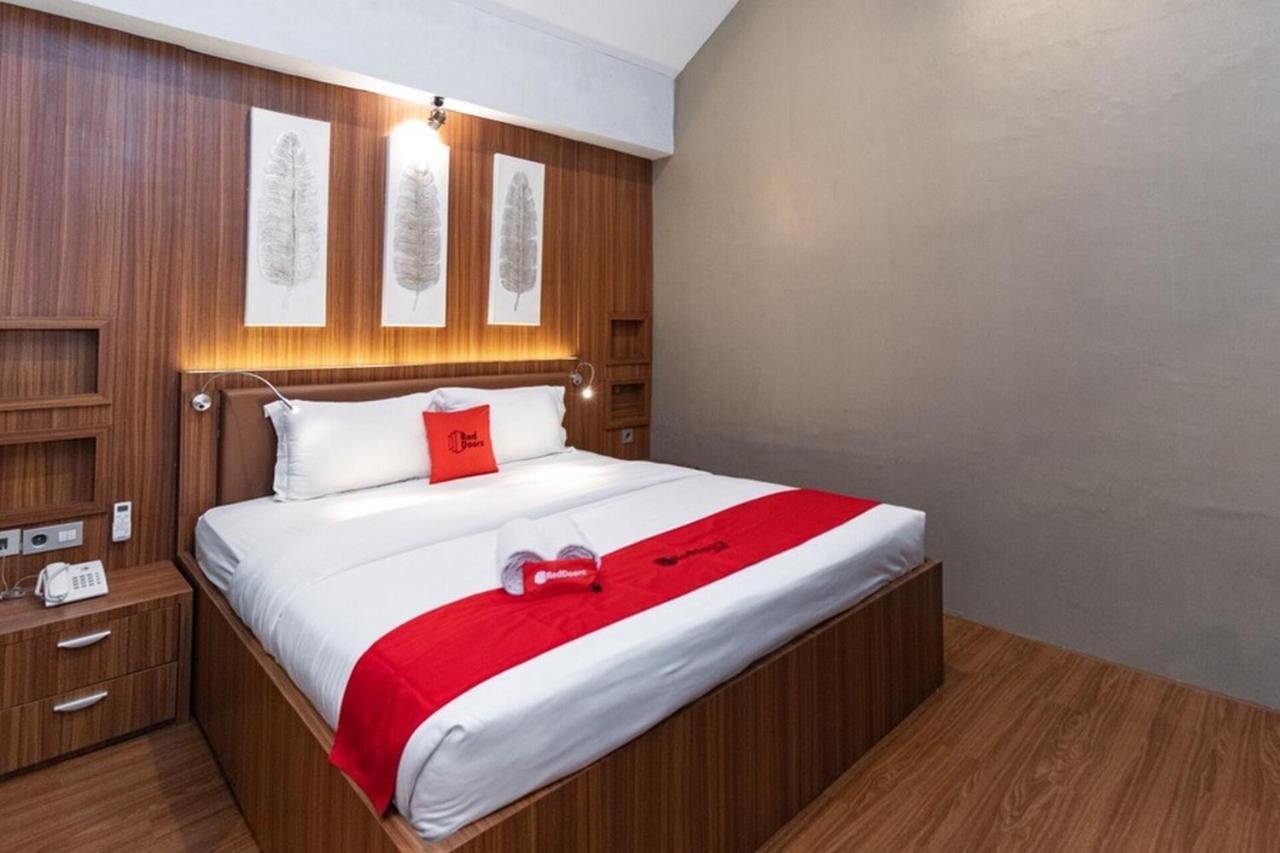 Hotel Reddoorz Premium Near Centre Point Mall Medan Exteriér fotografie