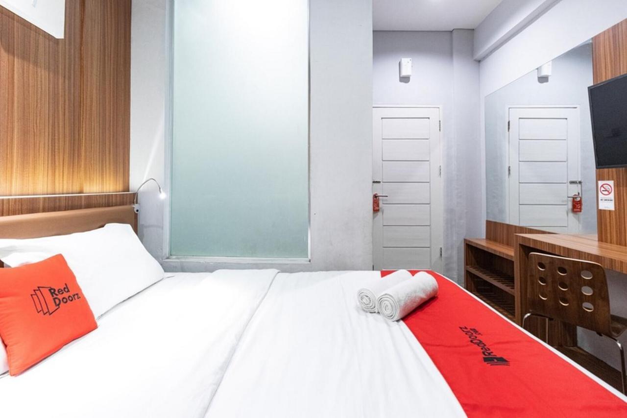 Hotel Reddoorz Premium Near Centre Point Mall Medan Exteriér fotografie